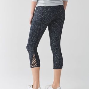 Lululemon True Self Crop II